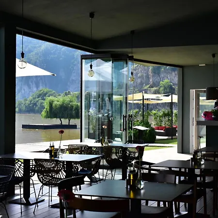 Hotel Pensiunea Septembrie
